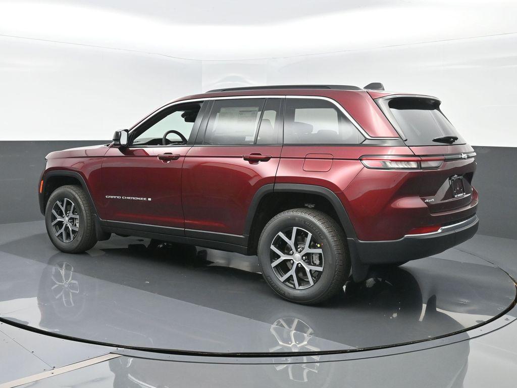 new 2025 Jeep Grand Cherokee car, priced at $49,185