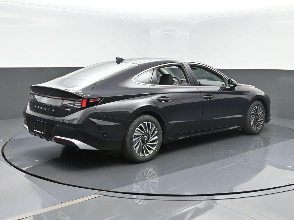 new 2025 Jeep Grand Cherokee car, priced at $41,095