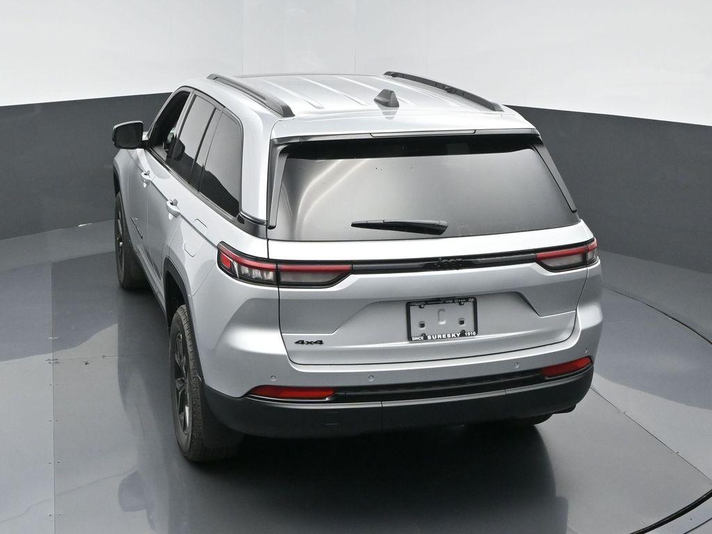new 2025 Jeep Grand Cherokee car, priced at $41,405