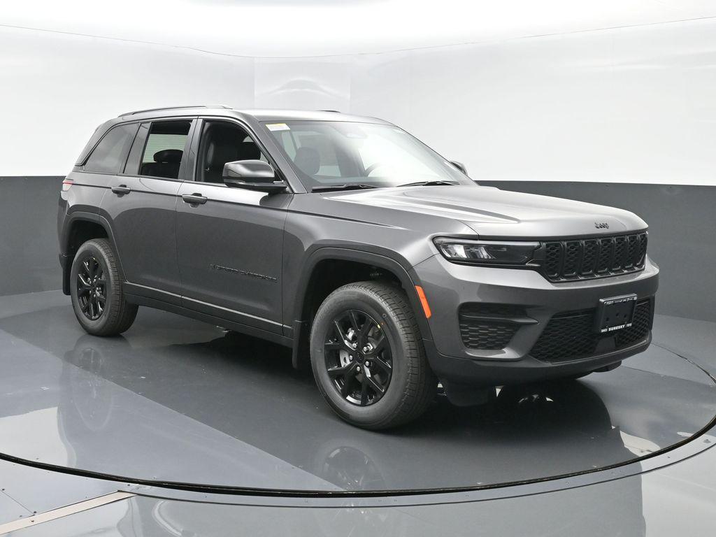 new 2025 Jeep Grand Cherokee car, priced at $44,255