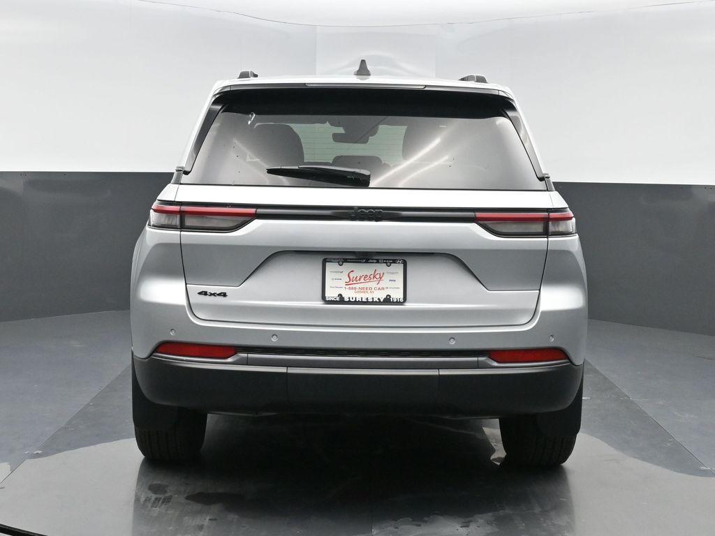 new 2026 Jeep Grand Cherokee car, priced at $45,145