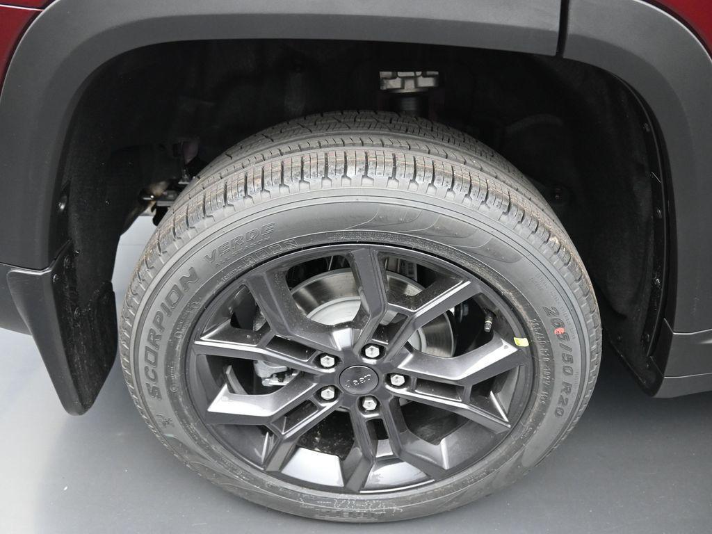 new 2025 Jeep Grand Cherokee car, priced at $48,410