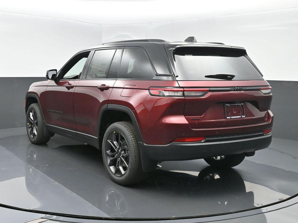 new 2025 Jeep Grand Cherokee car, priced at $48,410