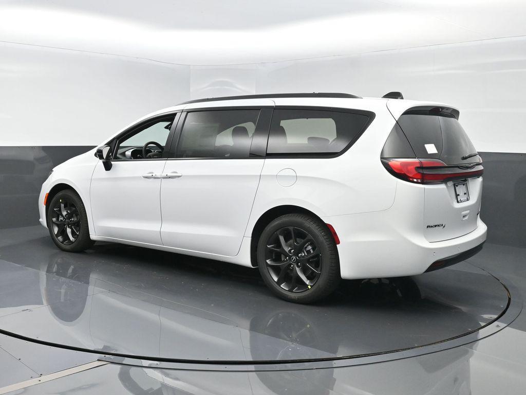 new 2026 Chrysler Pacifica car, priced at $50,315