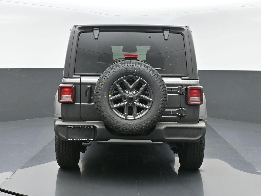 new 2026 Jeep Wrangler car, priced at $48,585