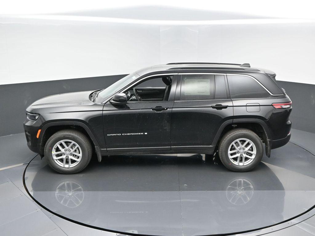 new 2025 Jeep Grand Cherokee car, priced at $38,845