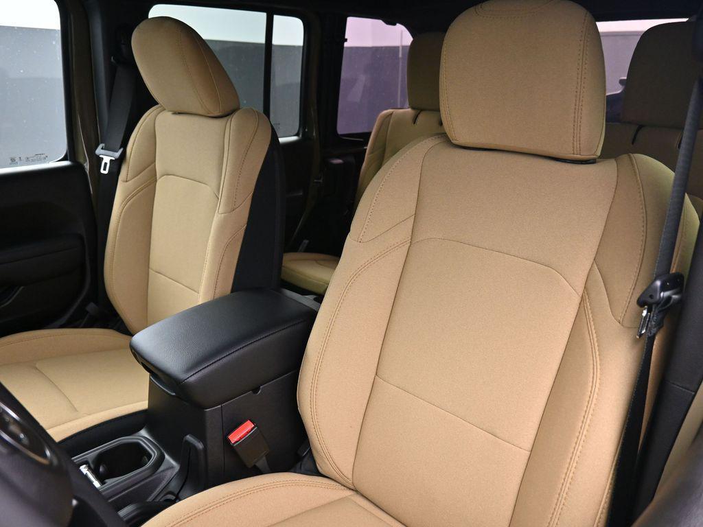 new 2026 Jeep Wrangler car, priced at $51,485