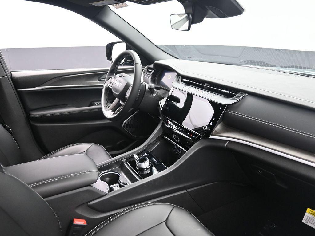 new 2026 Jeep Grand Cherokee car, priced at $49,930