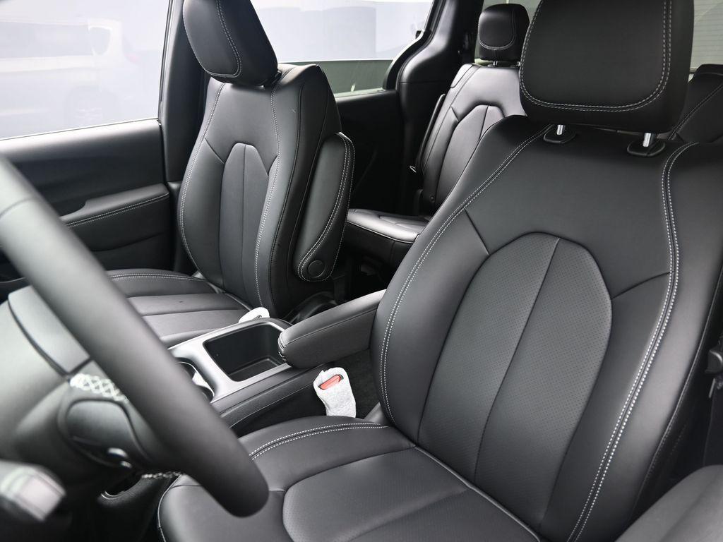 new 2026 Chrysler Pacifica car, priced at $43,810