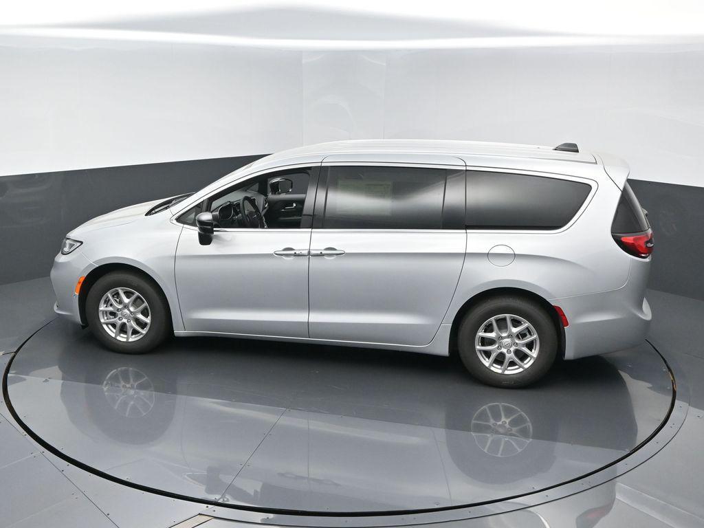 new 2026 Chrysler Pacifica car, priced at $43,810