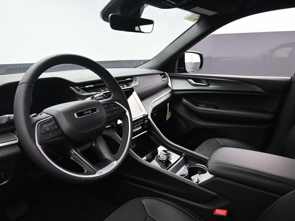 new 2025 Jeep Grand Cherokee L car, priced at $46,155