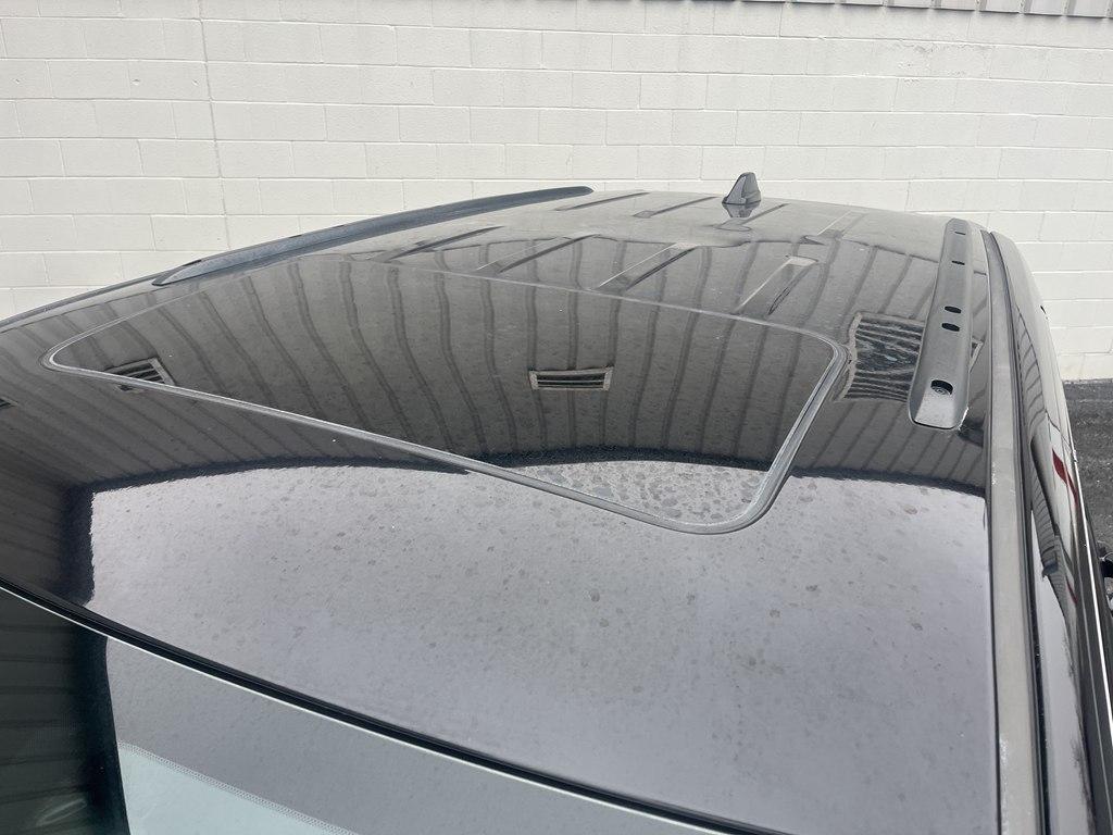 used 2015 Jeep Grand Cherokee car, priced at $15,494