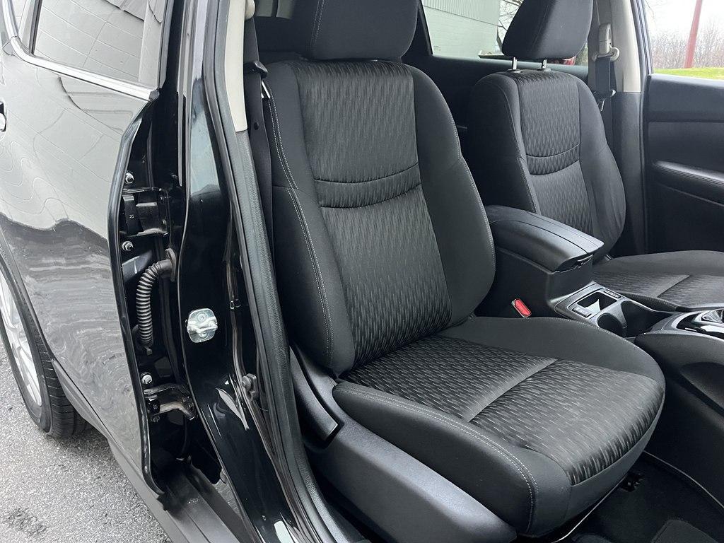 used 2017 Nissan Rogue car, priced at $17,797