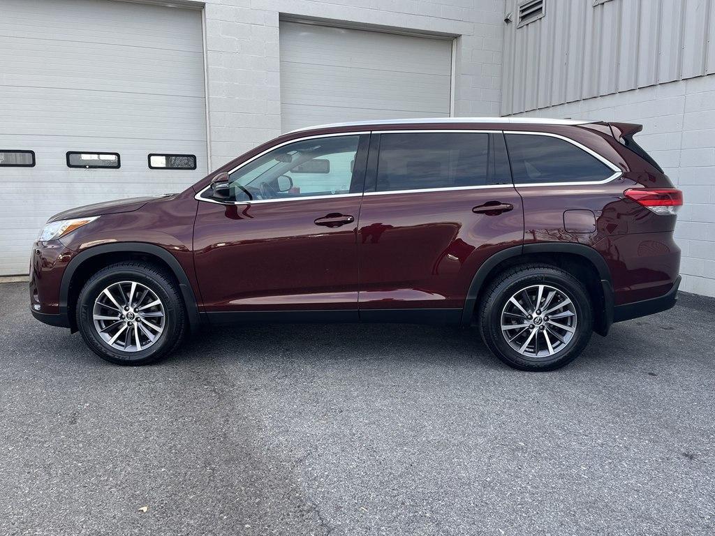 used 2019 Toyota Highlander car, priced at $23,995