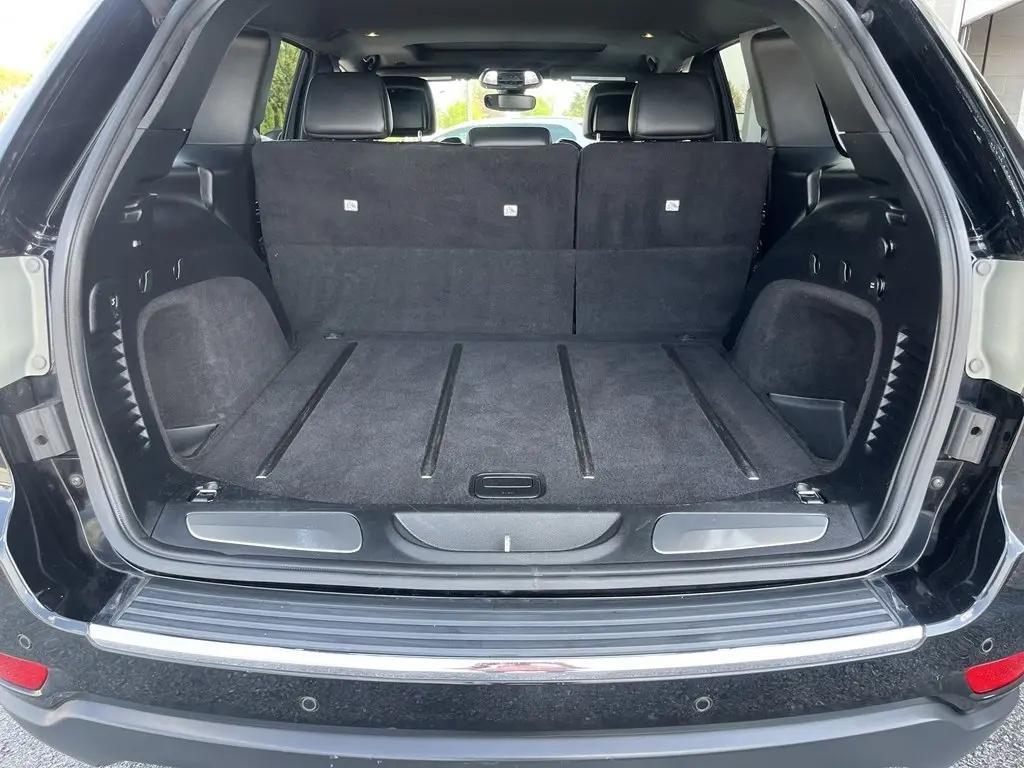 used 2017 Jeep Grand Cherokee car, priced at $16,997