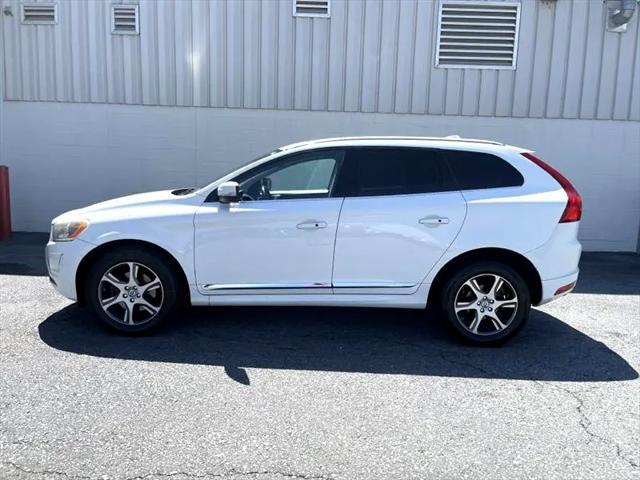used 2015 Volvo XC60 car, priced at $13,999