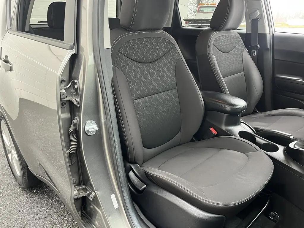 used 2016 Kia Soul car, priced at $7,997