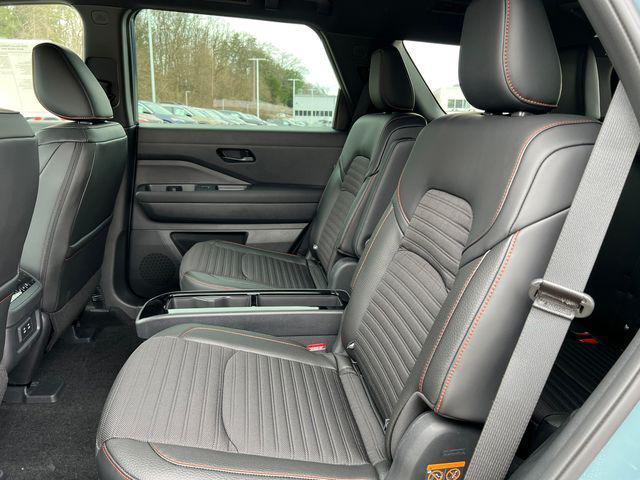 new 2026 Nissan Pathfinder car, priced at $45,239