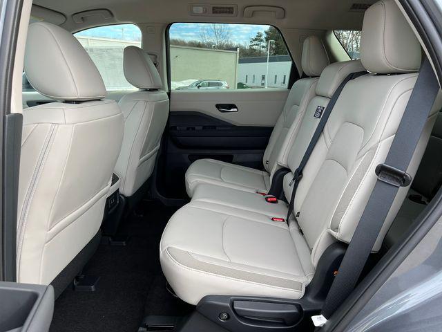 new 2026 Nissan Pathfinder car, priced at $42,681