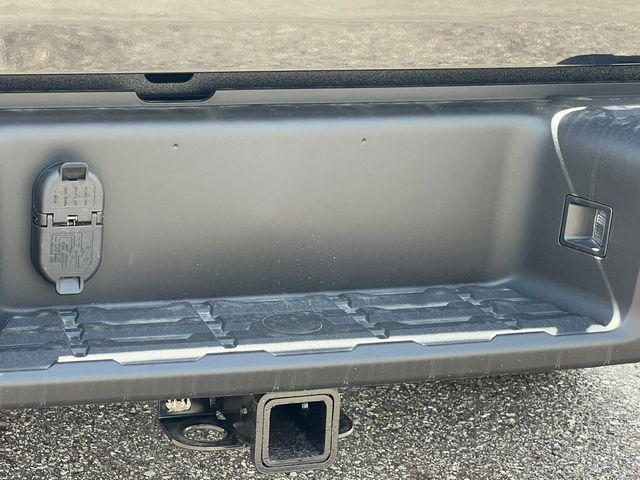 new 2026 Nissan Frontier car, priced at $39,398