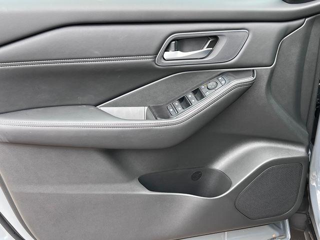 new 2026 Nissan Rogue car, priced at $33,108