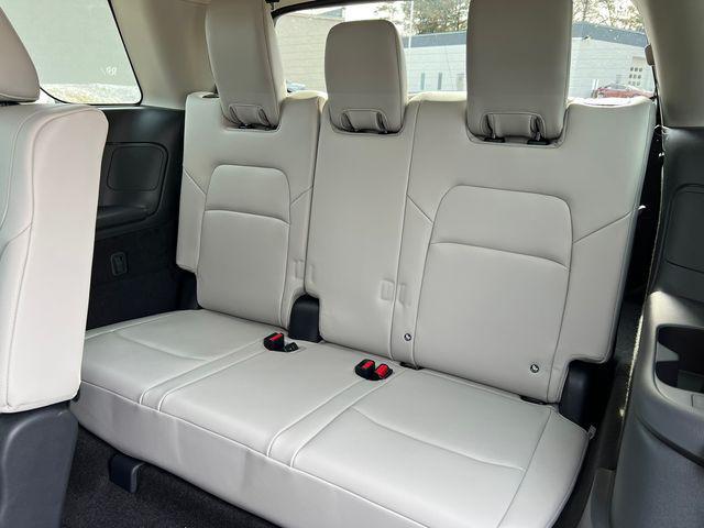 new 2026 Nissan Pathfinder car, priced at $43,081