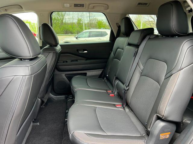 new 2026 Nissan Pathfinder car, priced at $40,945