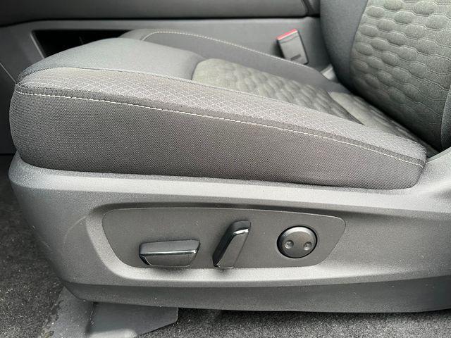 new 2026 Nissan Pathfinder car, priced at $40,255