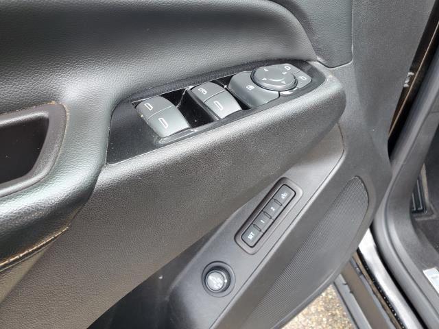 used 2022 Chevrolet Equinox car, priced at $18,988