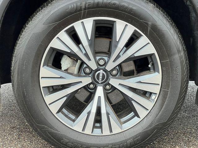 used 2023 Nissan Rogue car, priced at $26,998