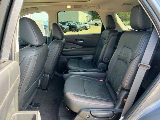 new 2026 Nissan Pathfinder car, priced at $47,786