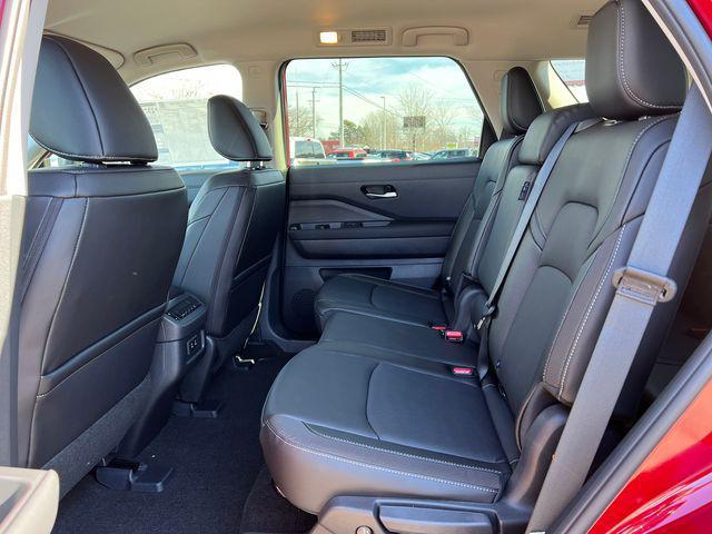 new 2026 Nissan Pathfinder car, priced at $43,081