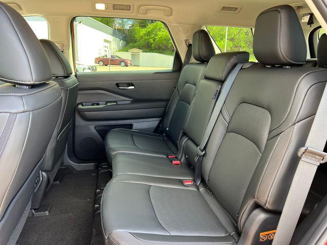 new 2026 Nissan Pathfinder car, priced at $41,581