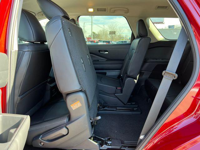 new 2026 Nissan Pathfinder car, priced at $43,081