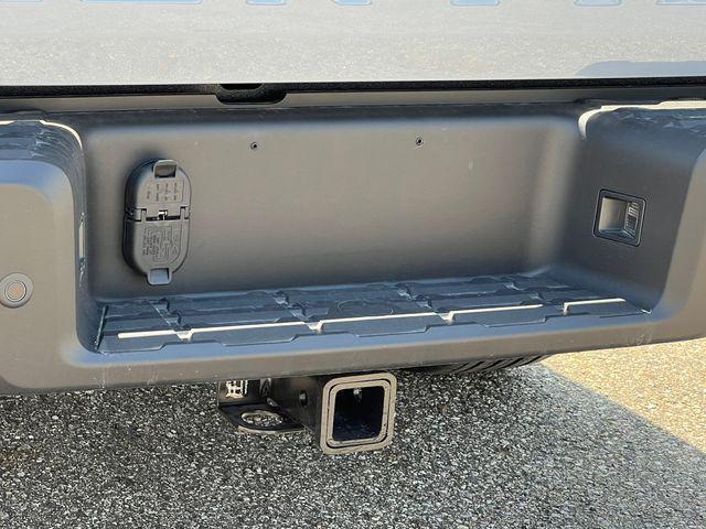 new 2026 Nissan Frontier car, priced at $39,798