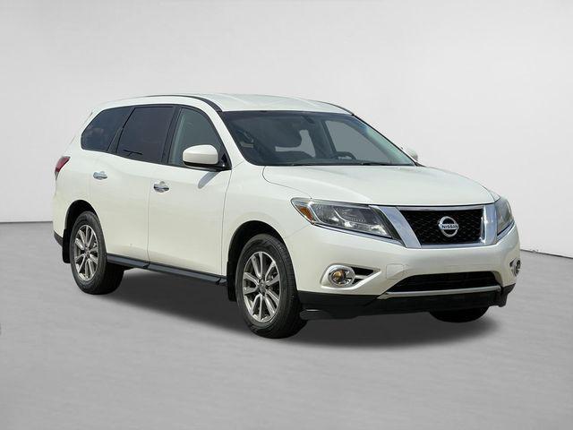 used 2015 Nissan Pathfinder car, priced at $10,299