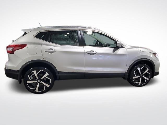 used 2022 Nissan Rogue Sport car, priced at $21,192
