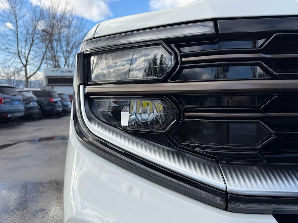 new 2026 Ford Expedition car, priced at $85,989