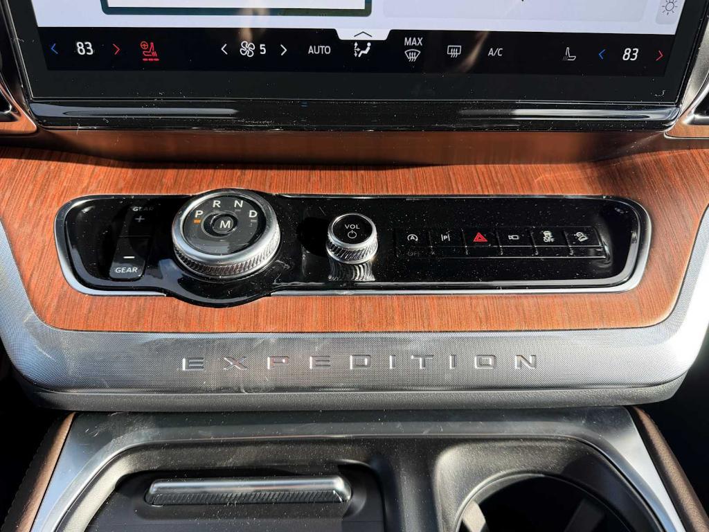 new 2026 Ford Expedition car, priced at $85,989