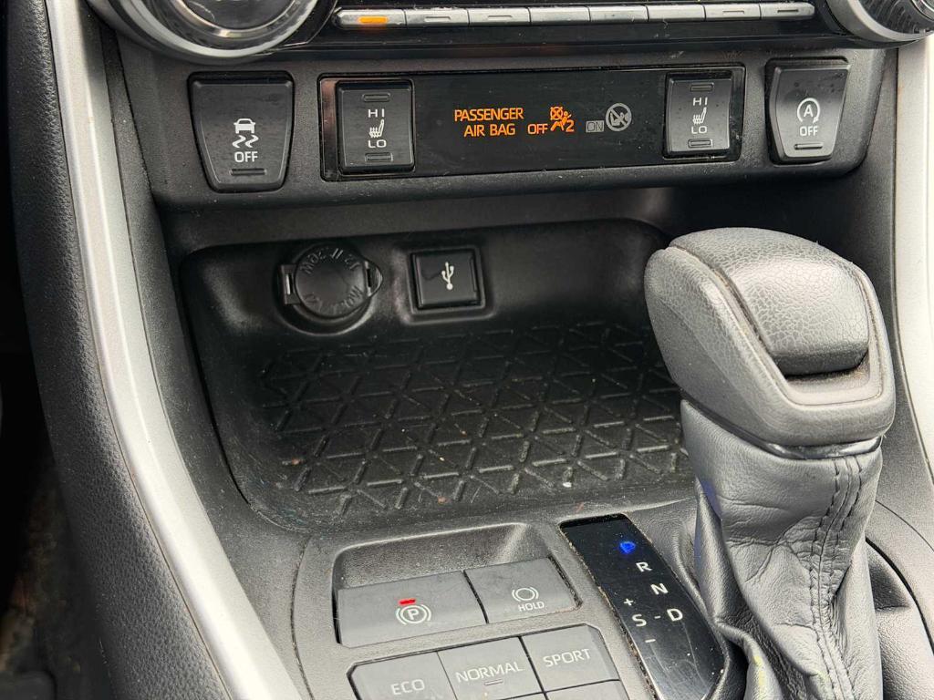used 2021 Toyota RAV4 car, priced at $24,995