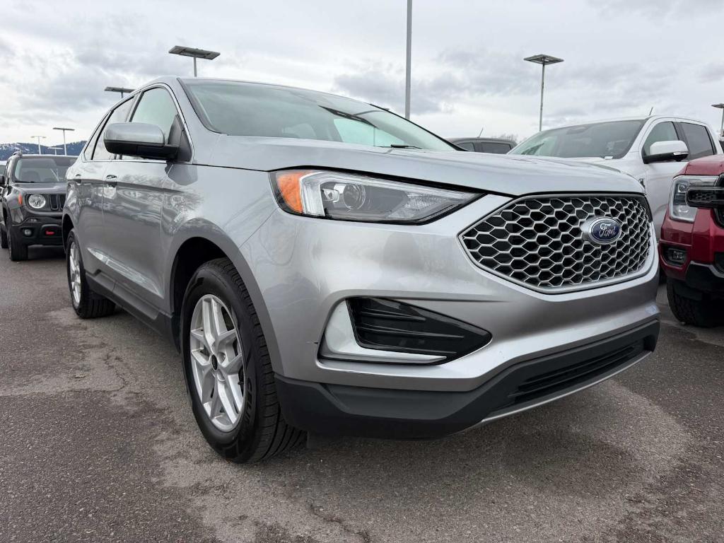 used 2024 Ford Edge car, priced at $23,000