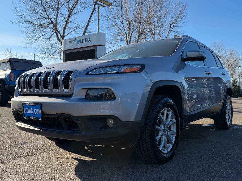 used 2018 Jeep Cherokee car, priced at $15,301
