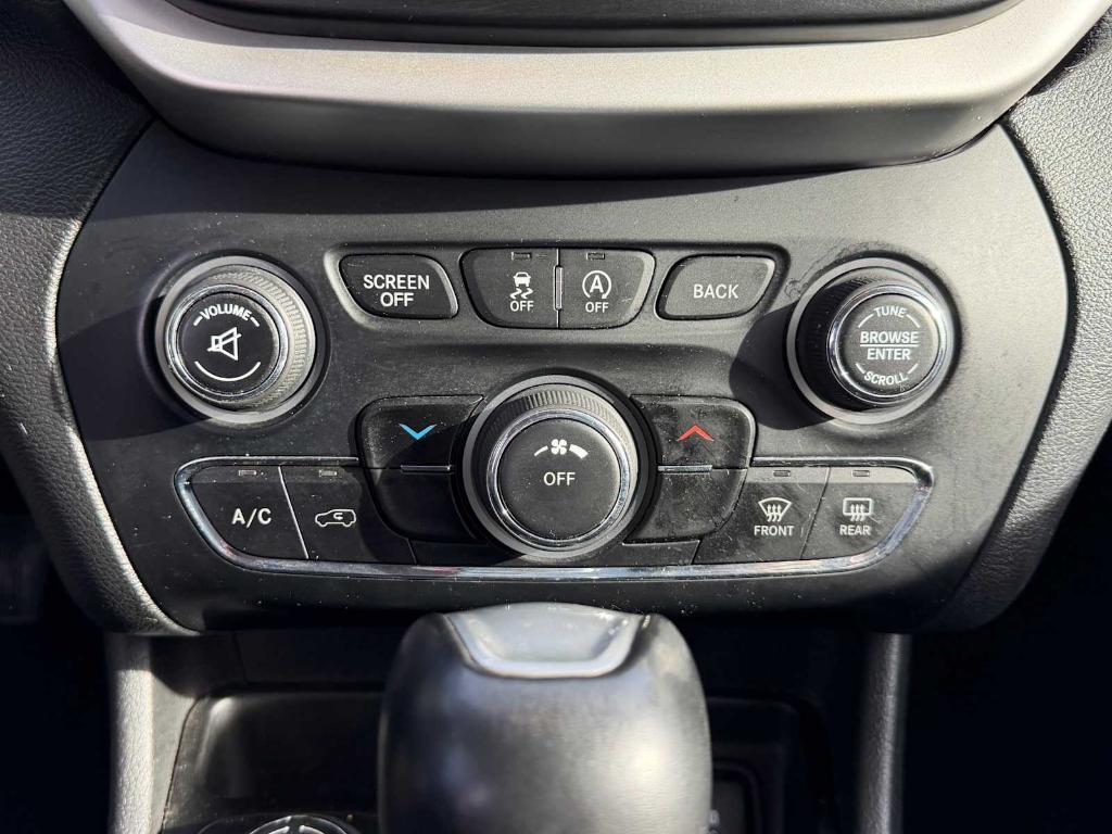 used 2018 Jeep Cherokee car, priced at $10,901