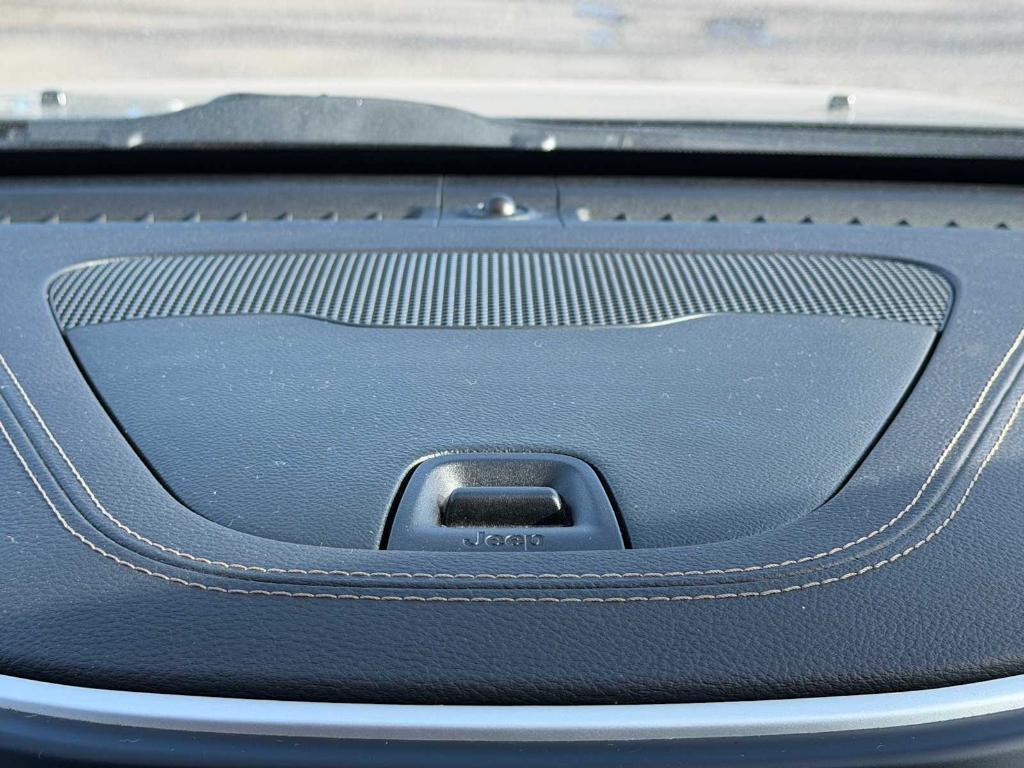 used 2018 Jeep Cherokee car, priced at $10,901