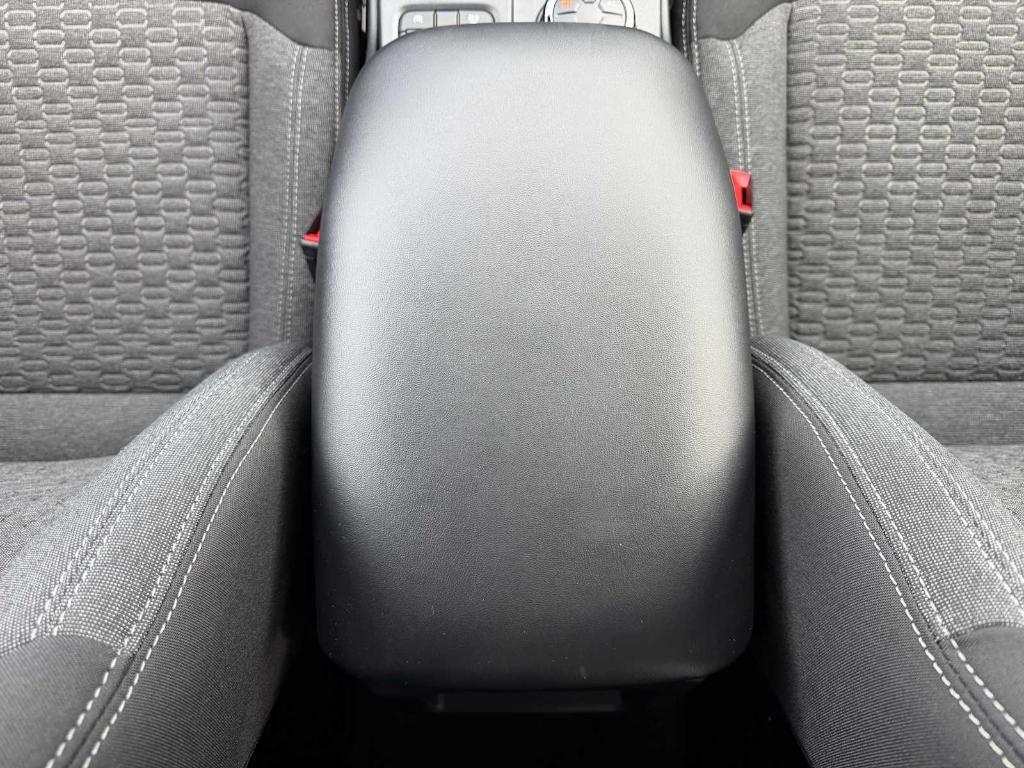 new 2025 Ford Ranger car, priced at $40,323