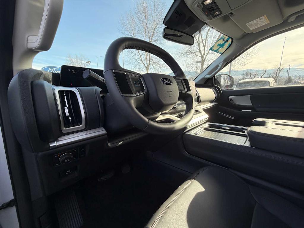 new 2025 Ford Expedition car, priced at $70,477