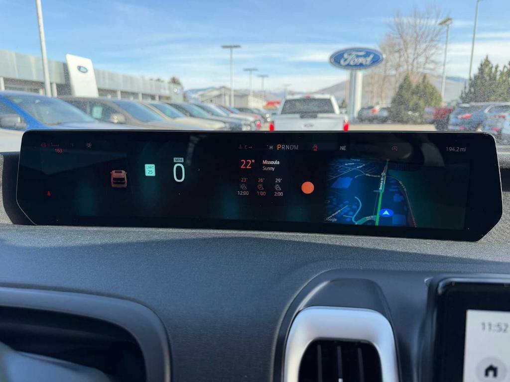 new 2025 Ford Expedition car, priced at $70,477