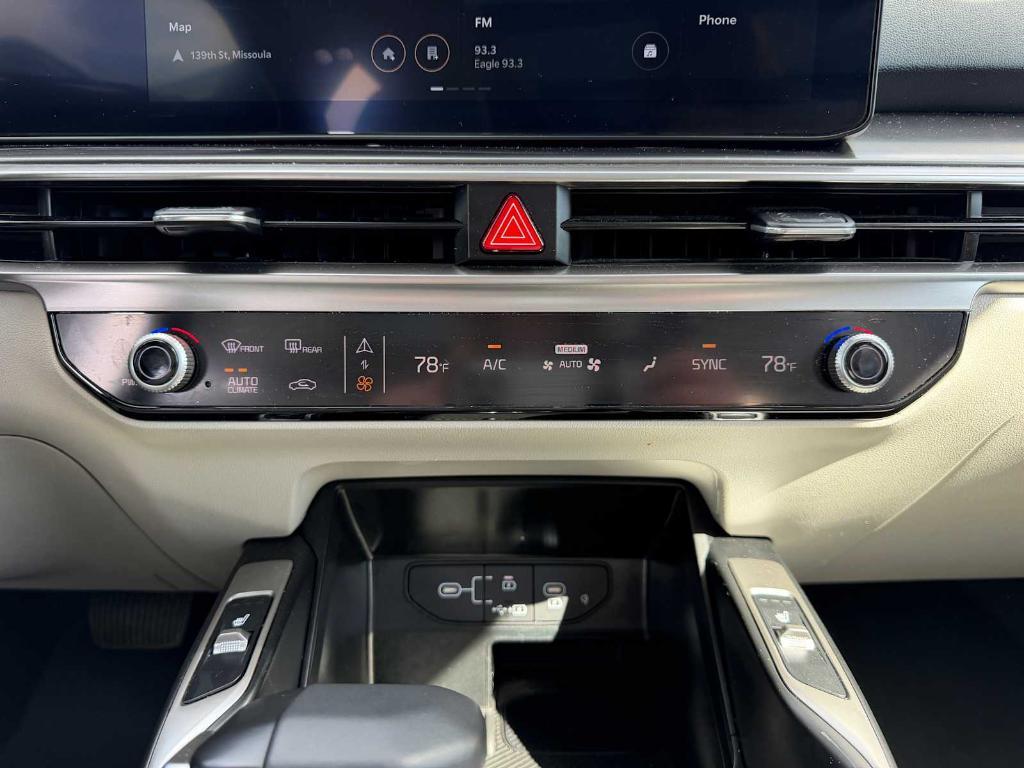 used 2024 Kia Sorento car, priced at $29,995