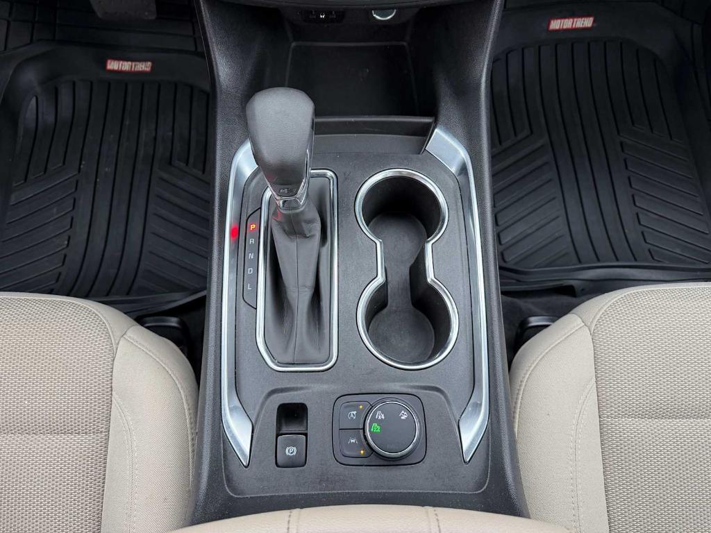 used 2022 Chevrolet Traverse car, priced at $21,495