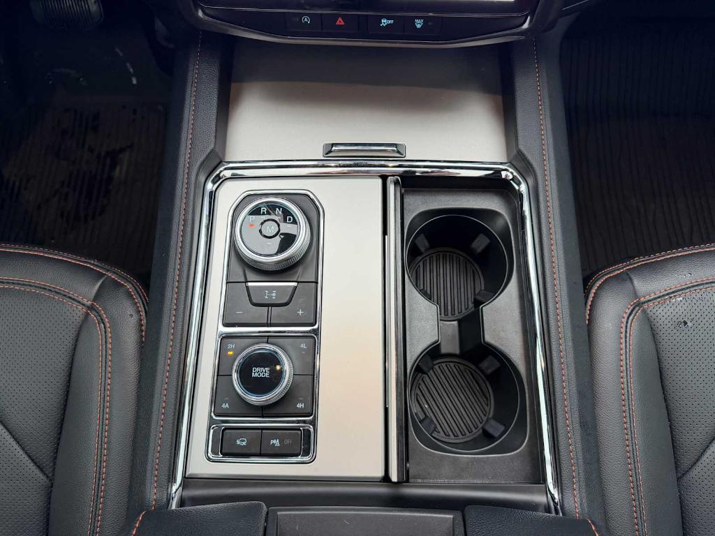 used 2024 Ford Expedition car, priced at $69,911